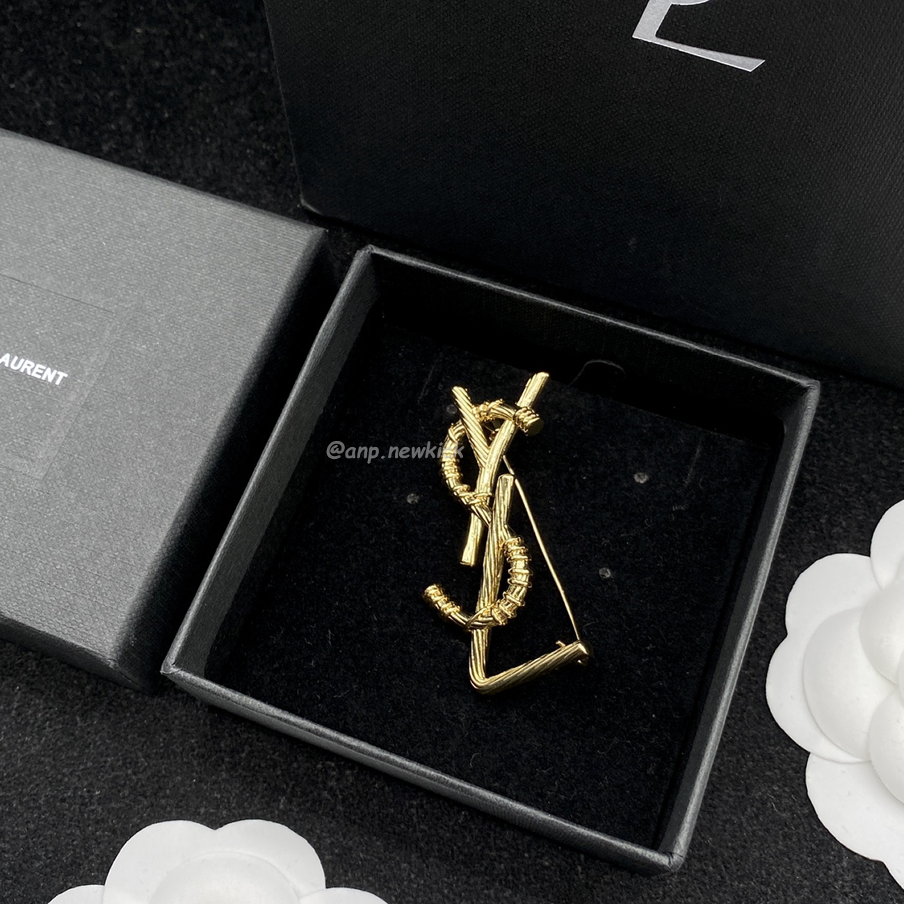 Saint Laurent Ysl Brooch (9) - www.newkick.vip